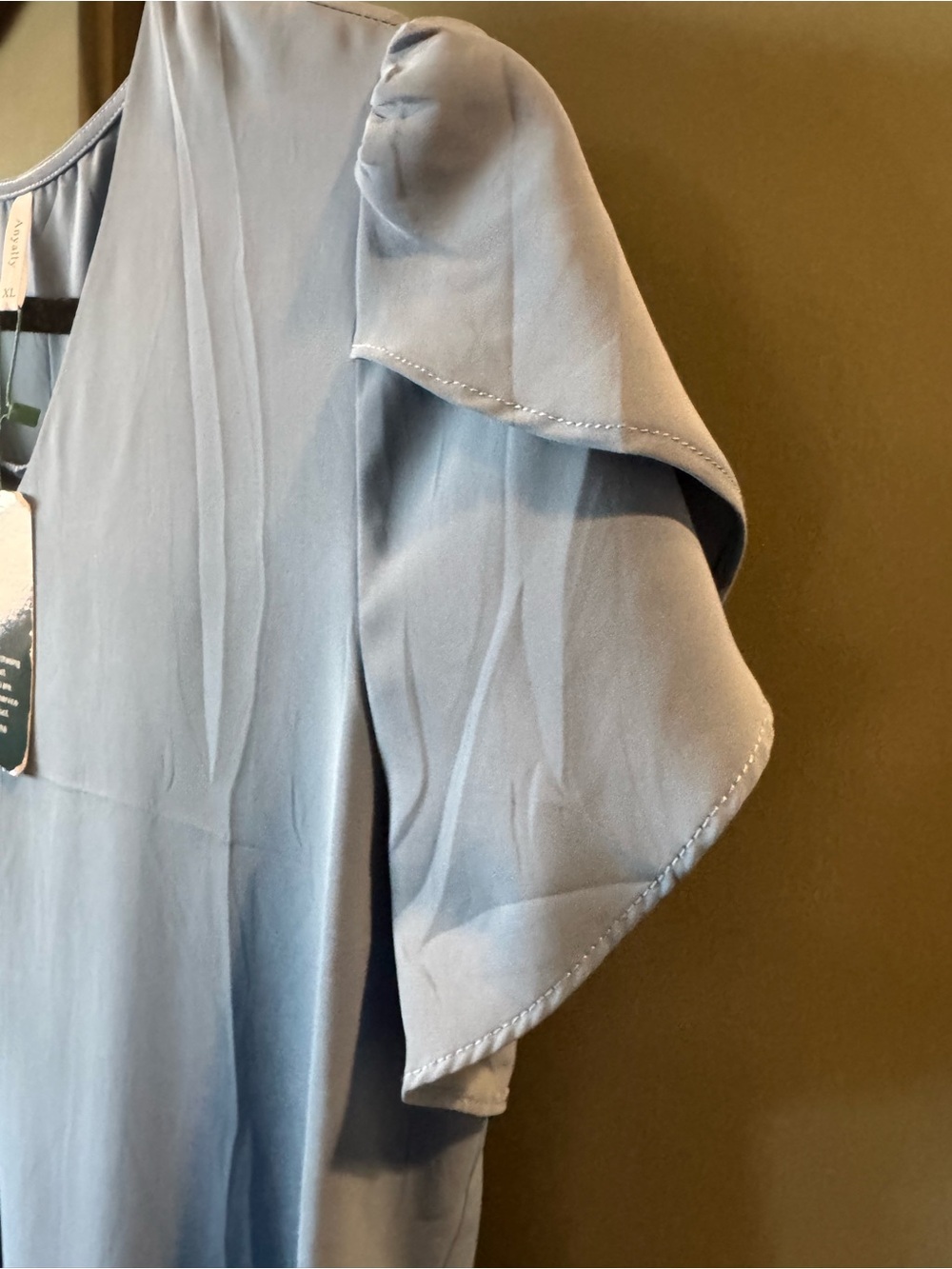NWT. Light Blue V-Neck Flutter Sleeve Women’s Top - Picture 3 of 5